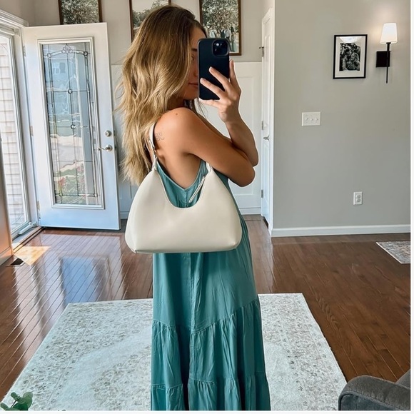 Cute white faux leather shoulder bag - Picture 3 of 3